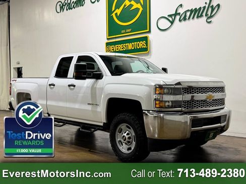 Used 2019 Chevrolet Silverado 2500 W/T AWD/4WD image 1