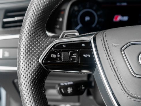 Used 2025 Audi RS 6 performance image 43