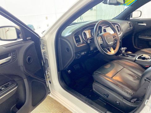 Used 2016 Dodge Charger SXT w/ AWD Plus Group image 13