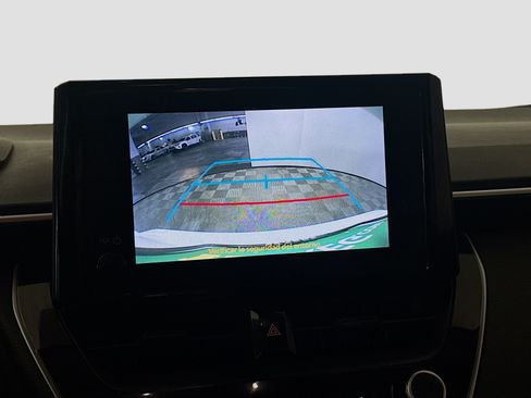 Used 2024 Toyota Corolla LE FWD image 19