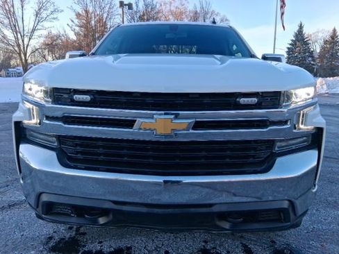 Used 2021 Chevrolet Silverado 1500 LT image 2