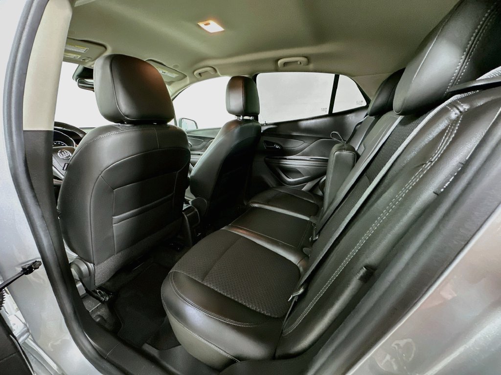 Used 2022 Buick Encore Preferred w/ Safety Package FWD image 4
