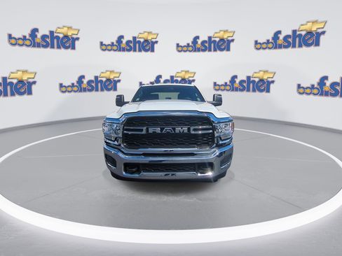 Used 2023 RAM 2500 Tradesman w/ Chrome Appearance Group image 4