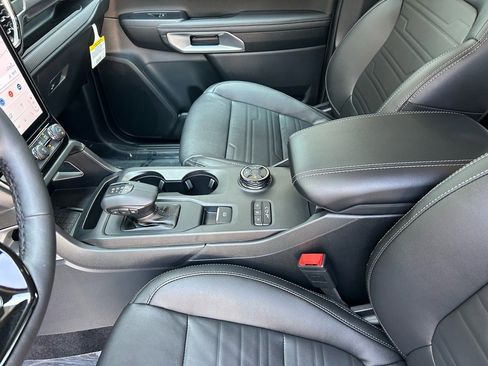 Used 2024 Ford Ranger Lariat w/ FX4 Off-Road Package image 41