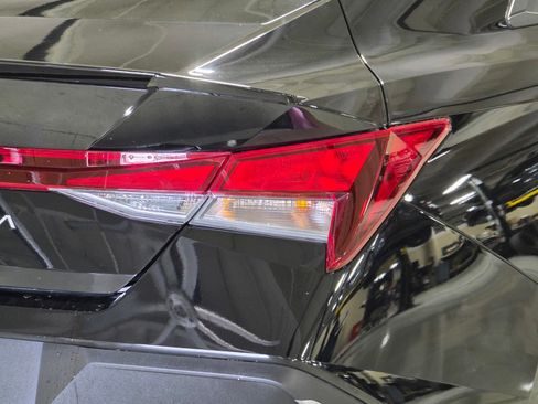 Certified 2025 Hyundai Elantra Sport FWD image 12