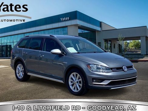 Used 2019 Volkswagen Golf Alltrack S AWD/4WD image 1