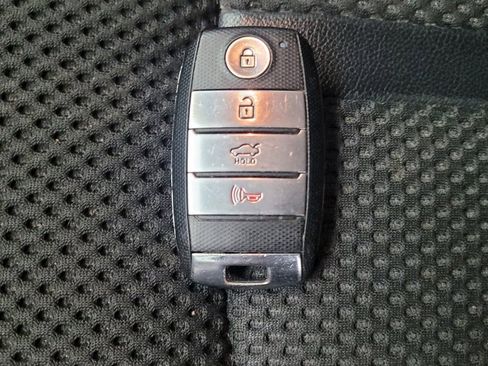 Used 2019 Kia Optima S FWD image 32