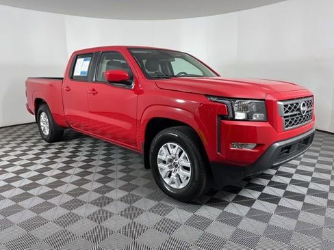Used 2024 Nissan Frontier SV w/ Technology Package RWD image 3
