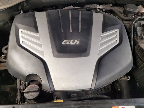 Used 2018 Hyundai Santa Fe AWD image 30