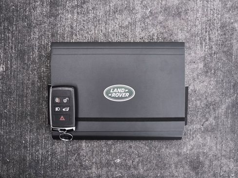 Used 2025 Land Rover Range Rover Long Wheelbase SE AWD/4WD image 78
