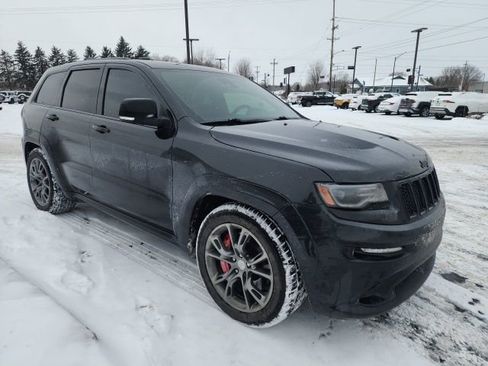 Used 2014 Jeep Grand Cherokee SRT image 2