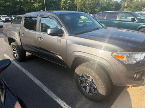 Used 2023 Toyota Tacoma SR w/ SR Convenience Package RWD image 4
