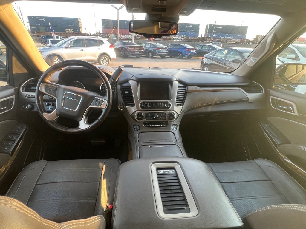 Used 2016 GMC Yukon Denali RWD image 19