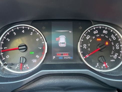 Used 2019 Toyota RAV4 XLE w/ Convenience Package AWD/4WD image 16