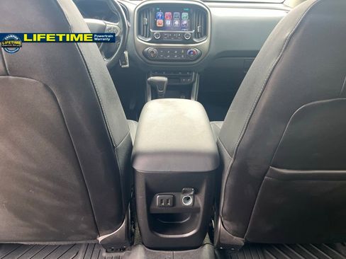 Used 2016 Chevrolet Colorado Z71 w/ Z71 Midnight Edition image 26