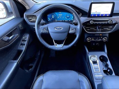 Used 2020 Ford Escape Titanium AWD/4WD image 5