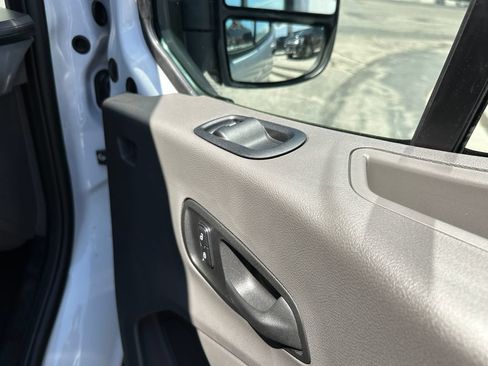 New 2026 Ford Transit 150 Low Roof RWD image 18