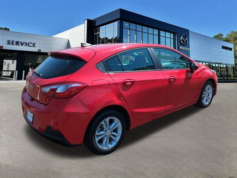 Used 2019 Chevrolet Cruze LS w/ LS Convenience Package image 4