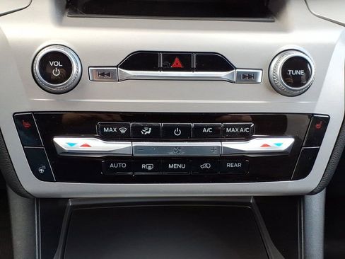 Used 2023 Ford Explorer XLT w/ Equipment Group 202A image 17