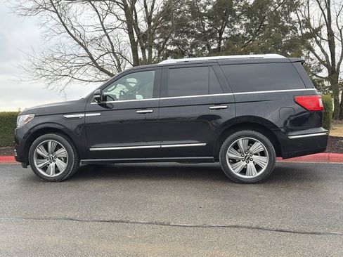 Used 2018 Lincoln Navigator Reserve w/ Technology Package image 13