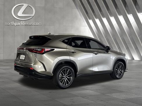 Used 2022 Lexus NX 250 FWD image 6