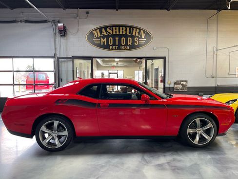 Used 2015 Dodge Challenger R/T w/ Quick Order Package 28B R/T image 9