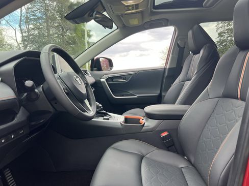 Used 2024 Toyota RAV4 Adventure w/ Convenience Package image 16