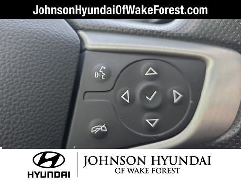 Used 2023 GMC Terrain SLE w/ Driver Convenience Package image 26