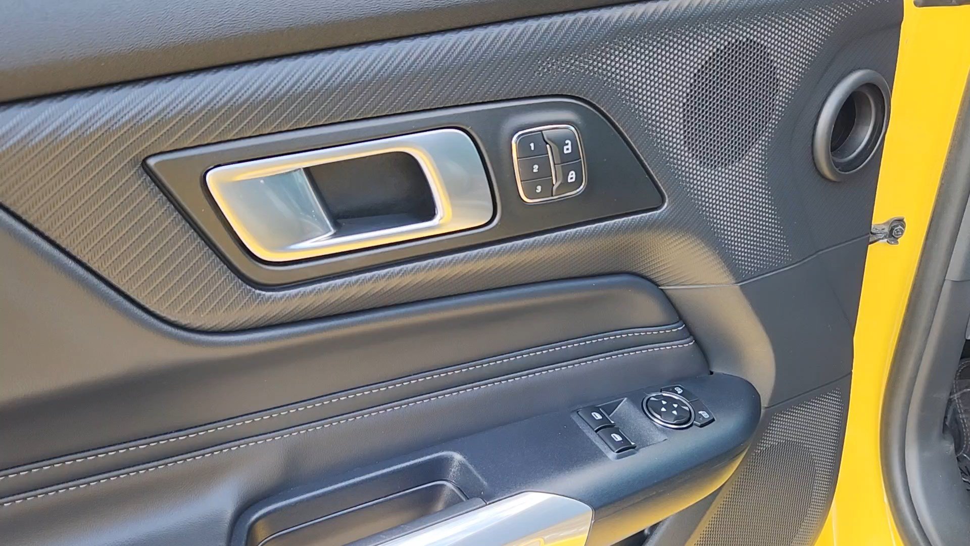 Used 2024 Ford Mustang GT Premium RWD image 7