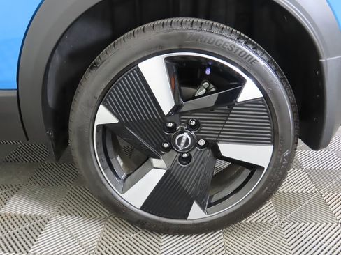 Used 2025 Nissan Kicks SR image 30