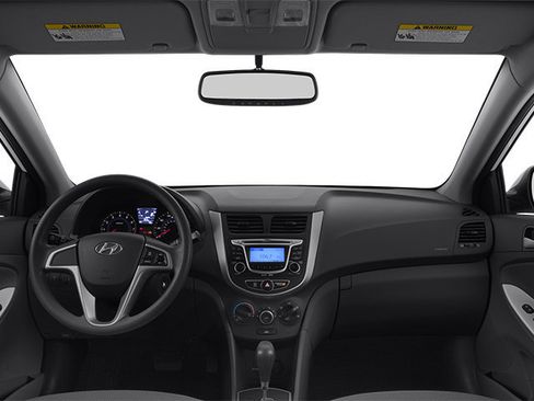 Used 2013 Hyundai Accent SE FWD image 10