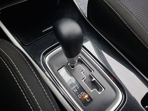 Used 2019 Mitsubishi Outlander ES image 15