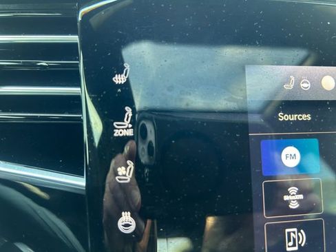 Used 2022 Jeep Wagoneer Series III w/ Premium Group I image 25