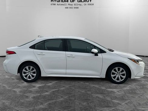 Used 2024 Toyota Corolla LE image 3