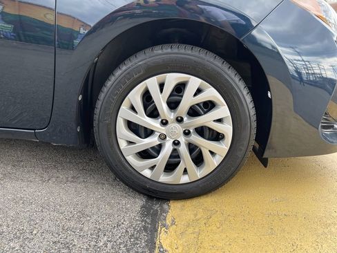 Certified 2018 Toyota Corolla LE FWD image 11