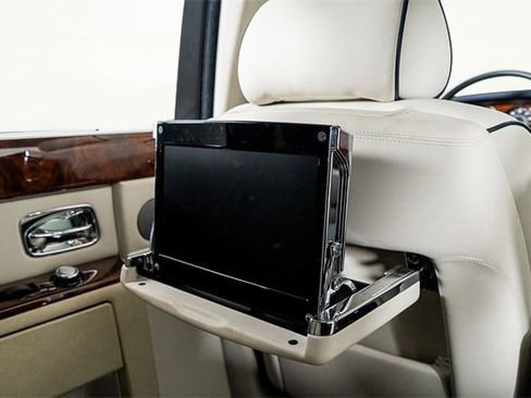 Used 2016 Rolls-Royce Phantom Sedan image 53