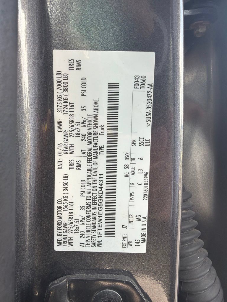 Used 2016 Ford F150 XLT w/ Equipment Group 302A Luxury AWD/4WD image 5