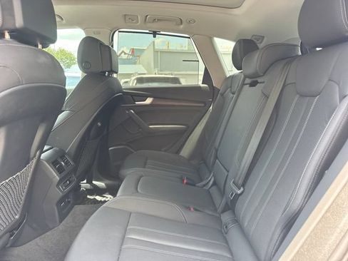 Used 2023 Audi Q5 2.0T Prestige w/ Prestige Package AWD/4WD image 11