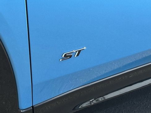 Used 2025 Buick Envista Sport Touring w/ Convenience I Package FWD image 32