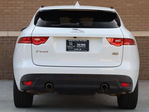 Used 2019 Jaguar F-PACE R-Sport AWD/4WD image 9