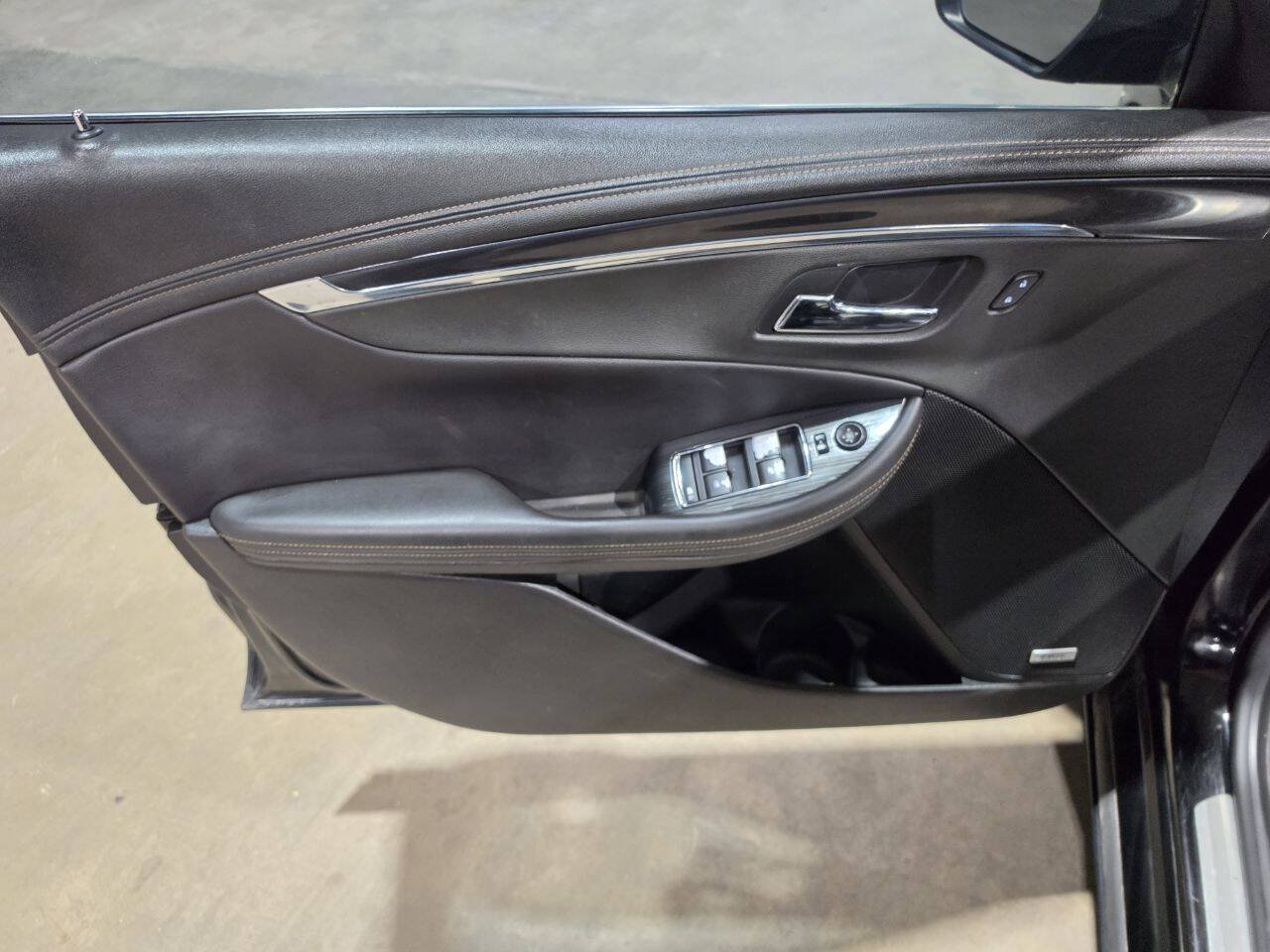 Used 2019 Chevrolet Impala Premier FWD image 24