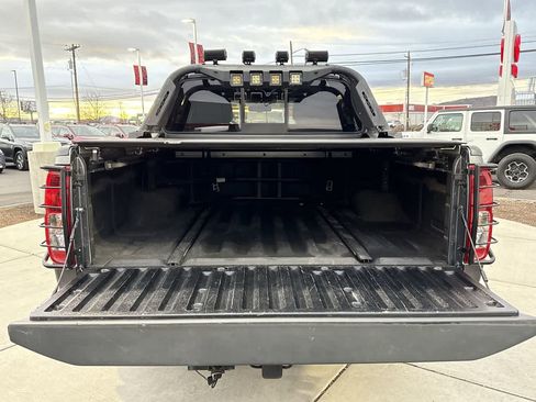 Used 2021 Nissan Frontier SV image 6