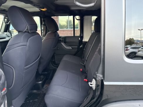 Used 2017 Jeep Wrangler Unlimited Sport w/ Connectivity Group image 19