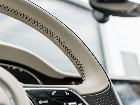 Certified 2020 Bentley Flying Spur W12 AWD/4WD image 32