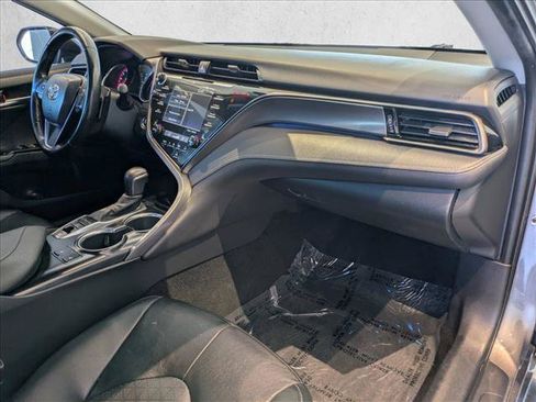 Used 2020 Toyota Camry XSE FWD image 21