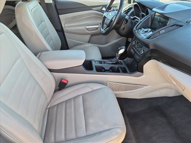 Certified 2019 Ford Escape Titanium AWD/4WD image 21