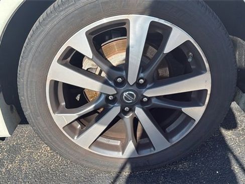 Used 2016 Nissan Altima 2.5 SR image 7