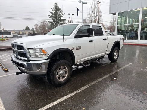 Used 2017 RAM 2500 Tradesman w/ Chrome Appearance Group image 3