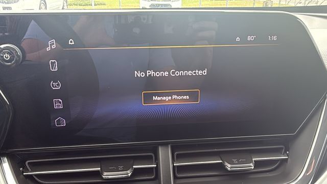 Used 2025 Chevrolet Trax LT w/ LT Convenience Package FWD image 19