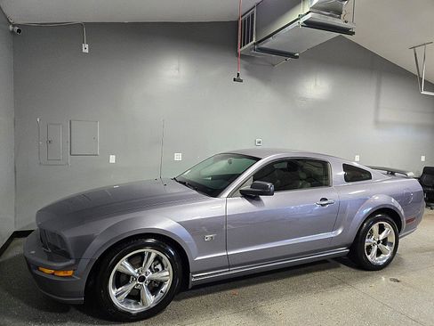 Used 2006 Ford Mustang GT image 7